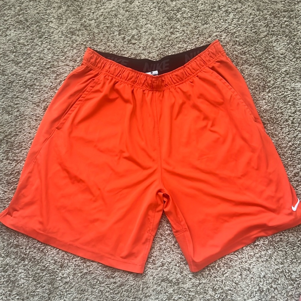 NIKE MEN'S XL ORANGE DRI FIT FLEX WOVEN SHORT (WITH POCKETS)